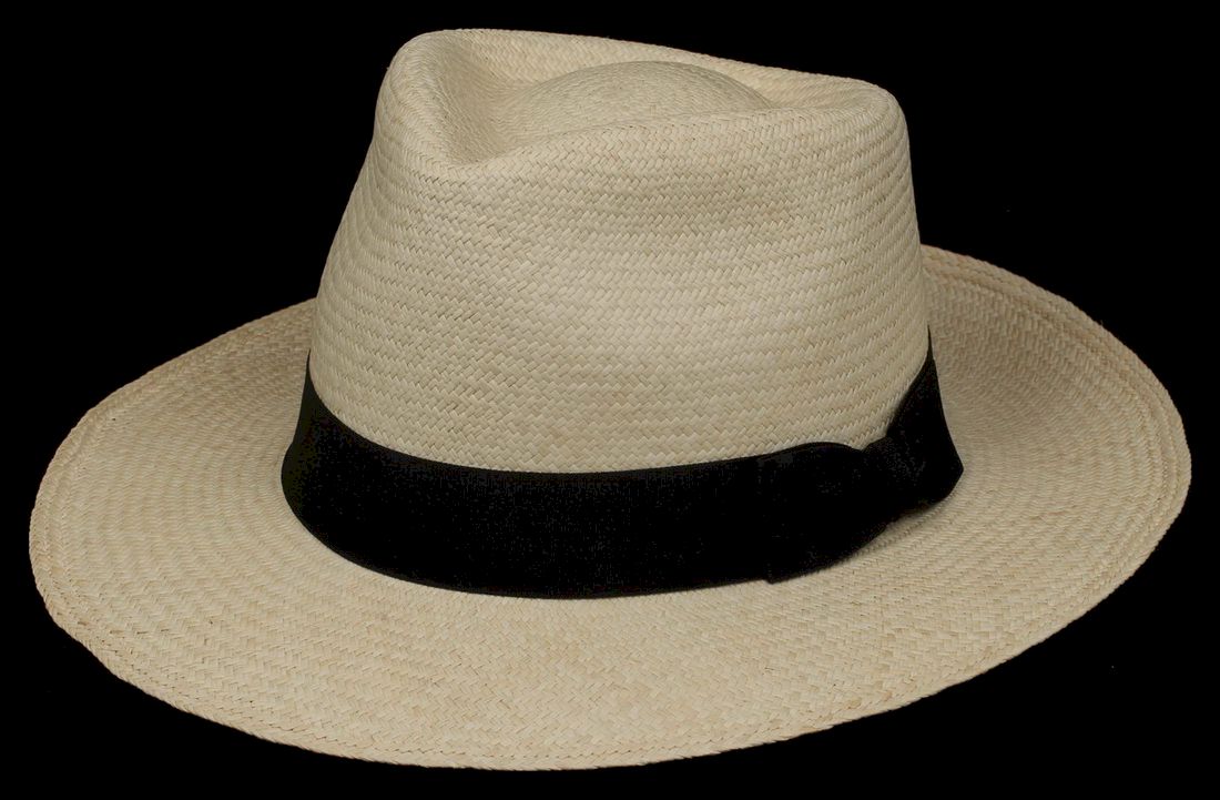 Montecristi Sub Fino Plantation Panama Hat