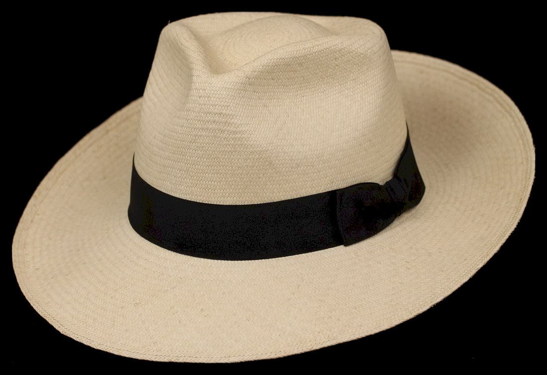 Montecristi Sub Fino Plantation Panama Hat