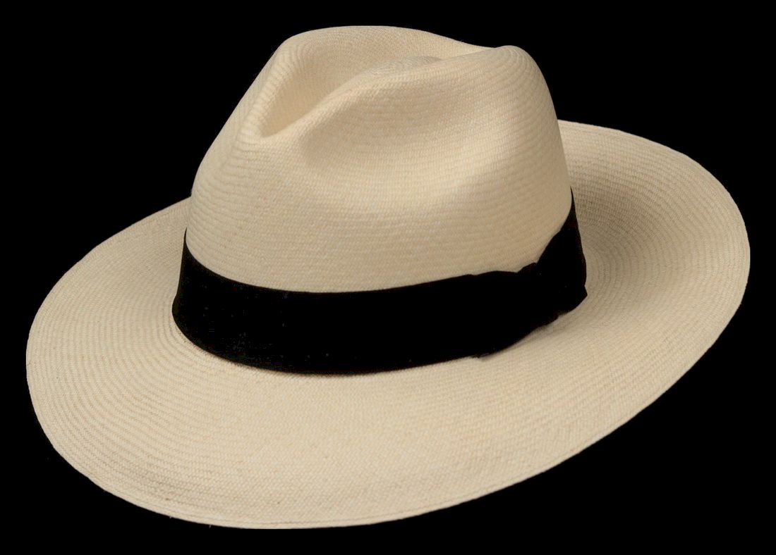 Montecristi Super Fino Classic Fedora Panama Hat